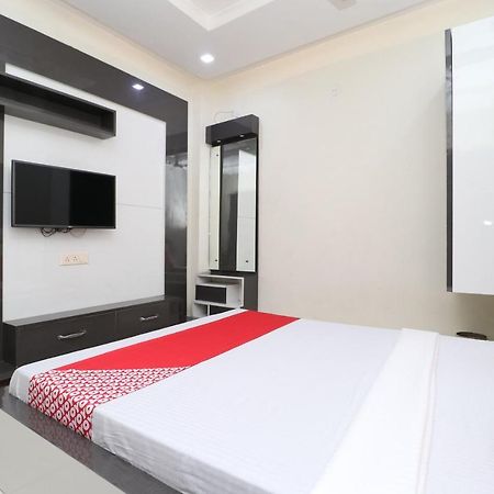לודהיאנה Oyo 29637 Hotel Kakkar מראה חיצוני תמונה